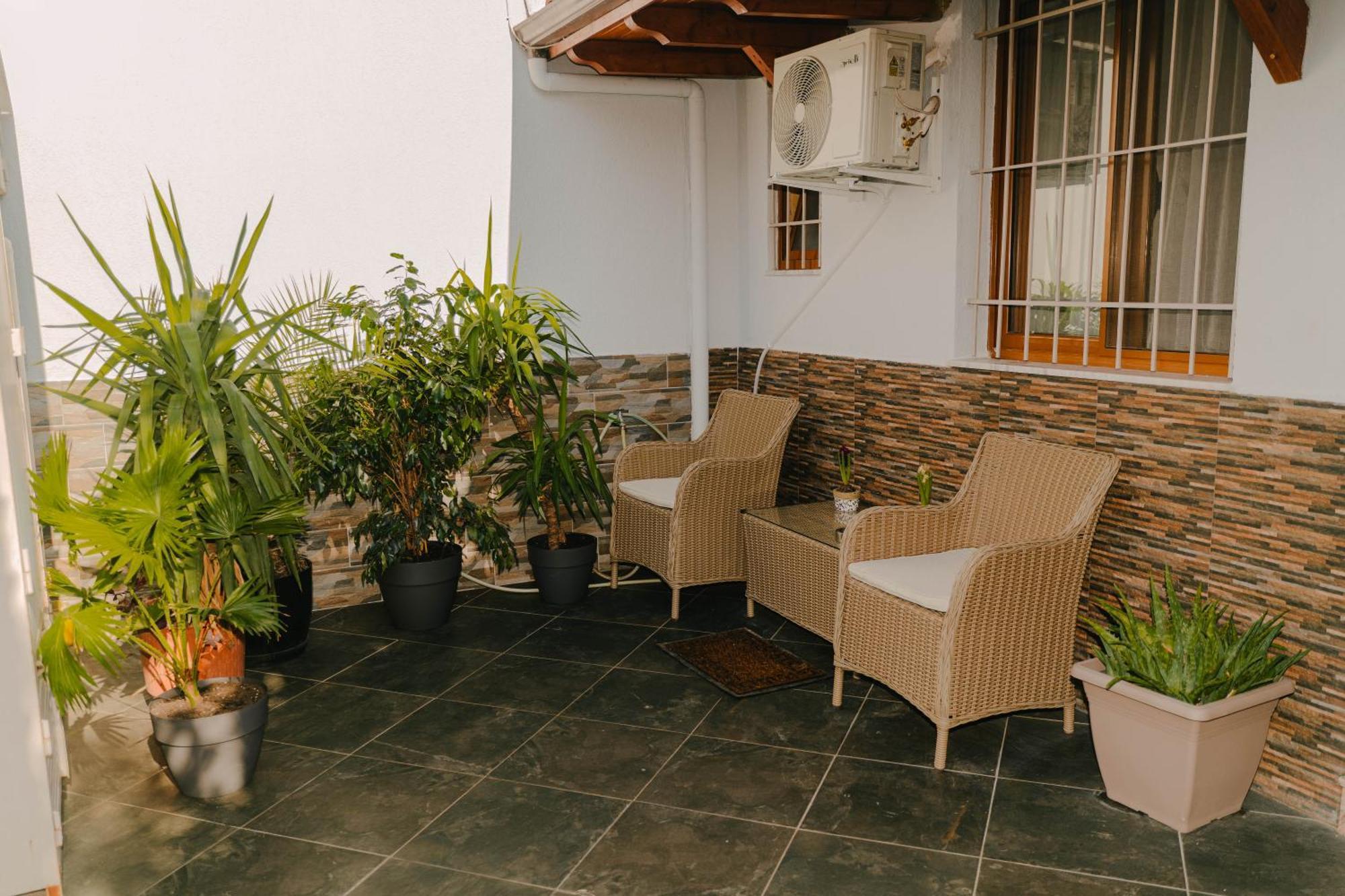 Peaceful Villa In New Bazaar Tirana Exteriör bild