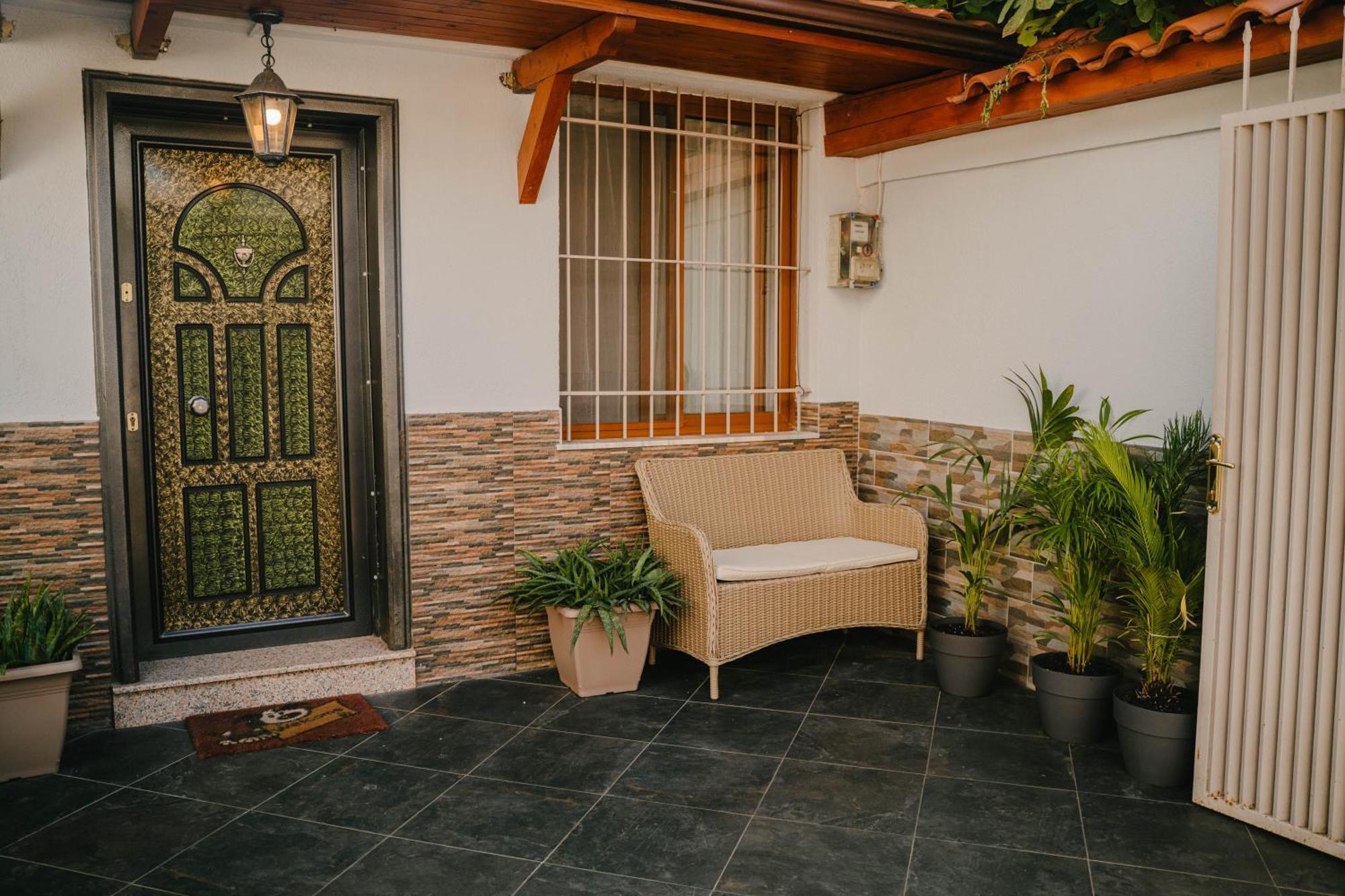 Peaceful Villa In New Bazaar Tirana Exteriör bild